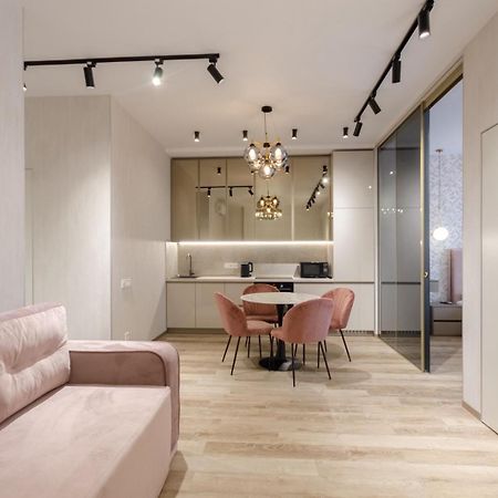 Petrovdom Ж38 In Luxury Apartments At 68 Zhylyanska Street,38 Perlyna Kiev Dış mekan fotoğraf