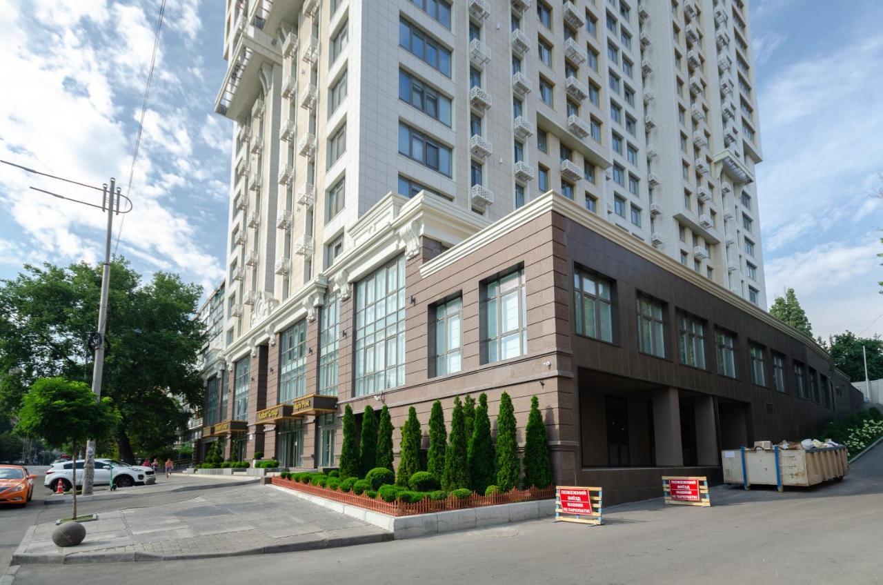 Petrovdom Ж38 In Luxury Apartments At 68 Zhylyanska Street,38 Perlyna Kiev Dış mekan fotoğraf