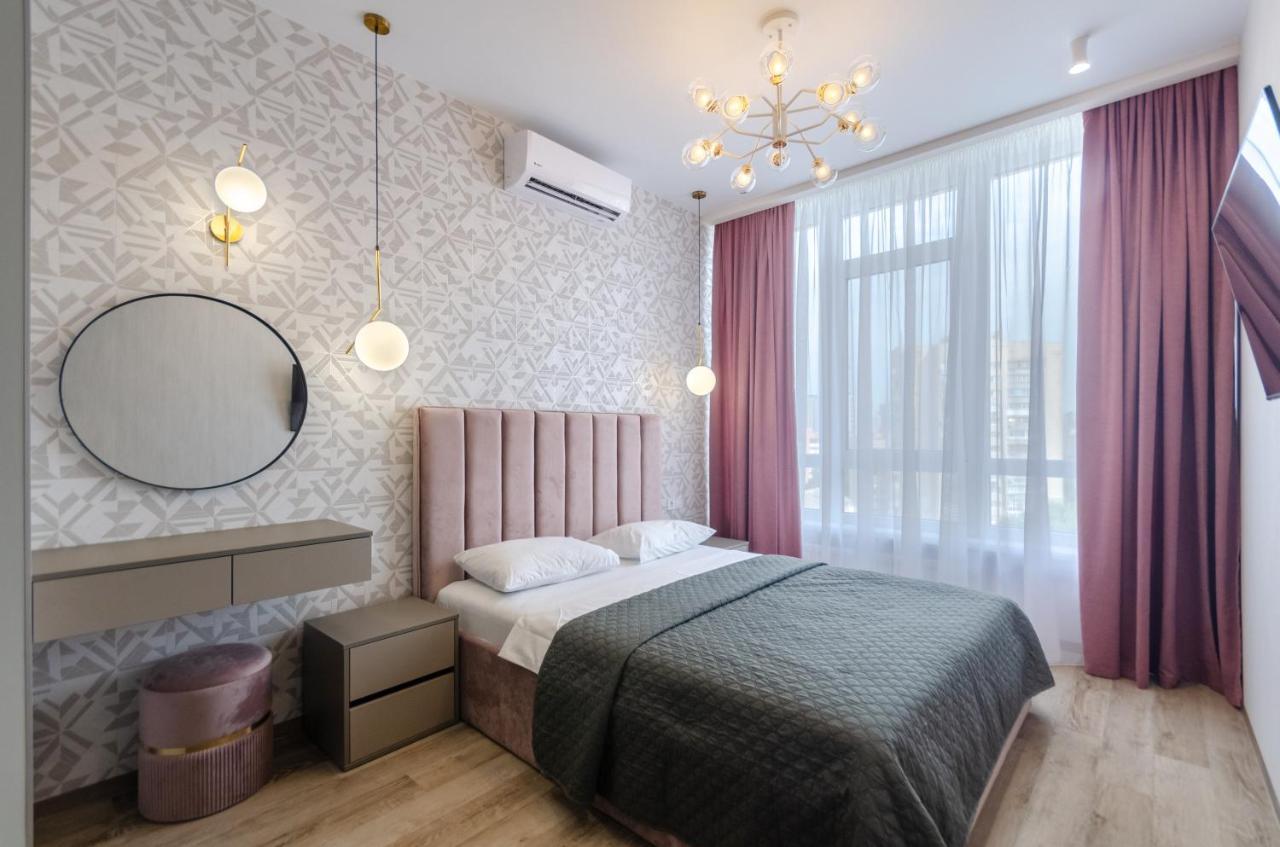Petrovdom Ж38 In Luxury Apartments At 68 Zhylyanska Street,38 Perlyna Kiev Dış mekan fotoğraf