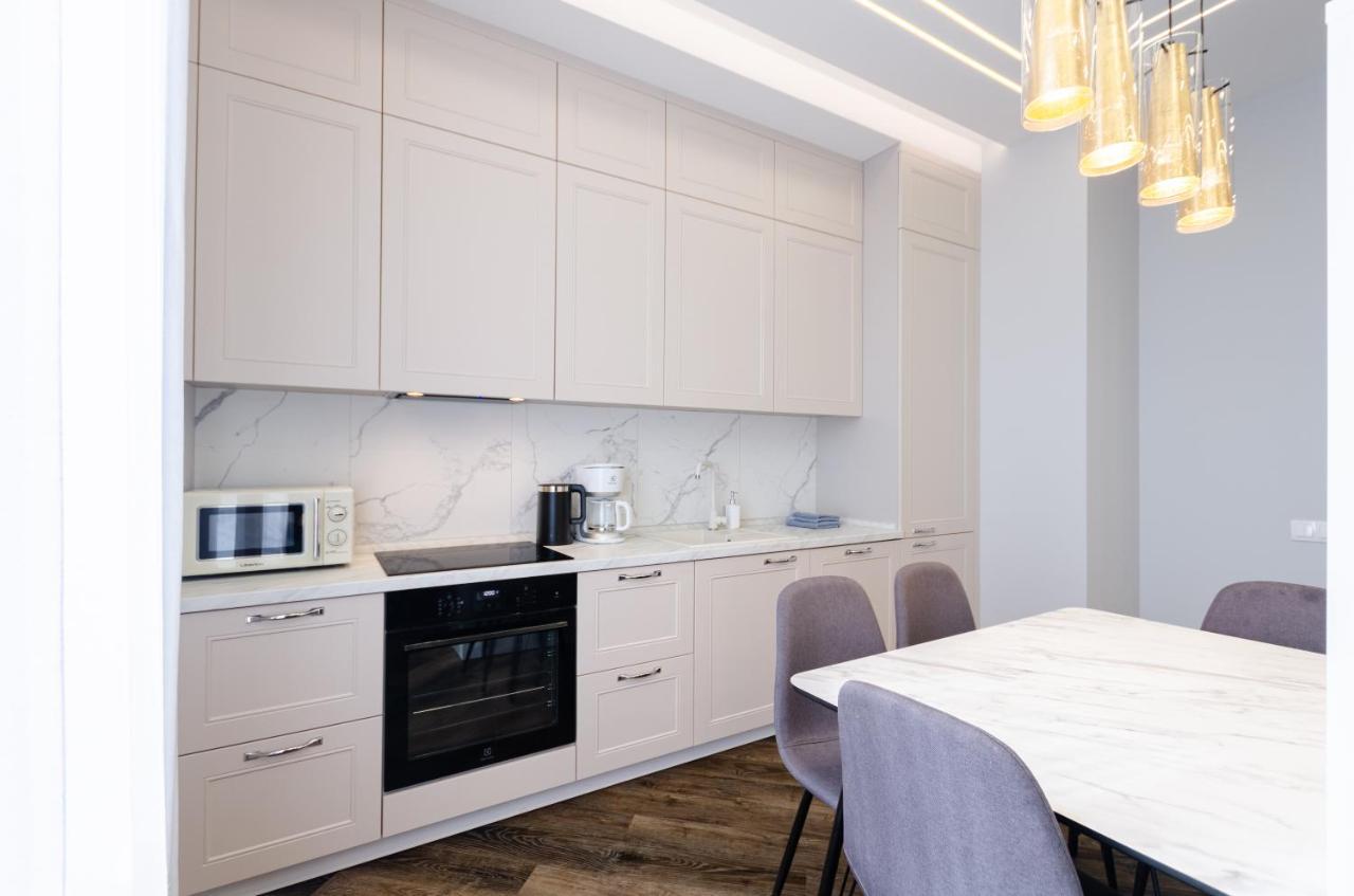 Petrovdom Ж38 In Luxury Apartments At 68 Zhylyanska Street,38 Perlyna Kiev Dış mekan fotoğraf