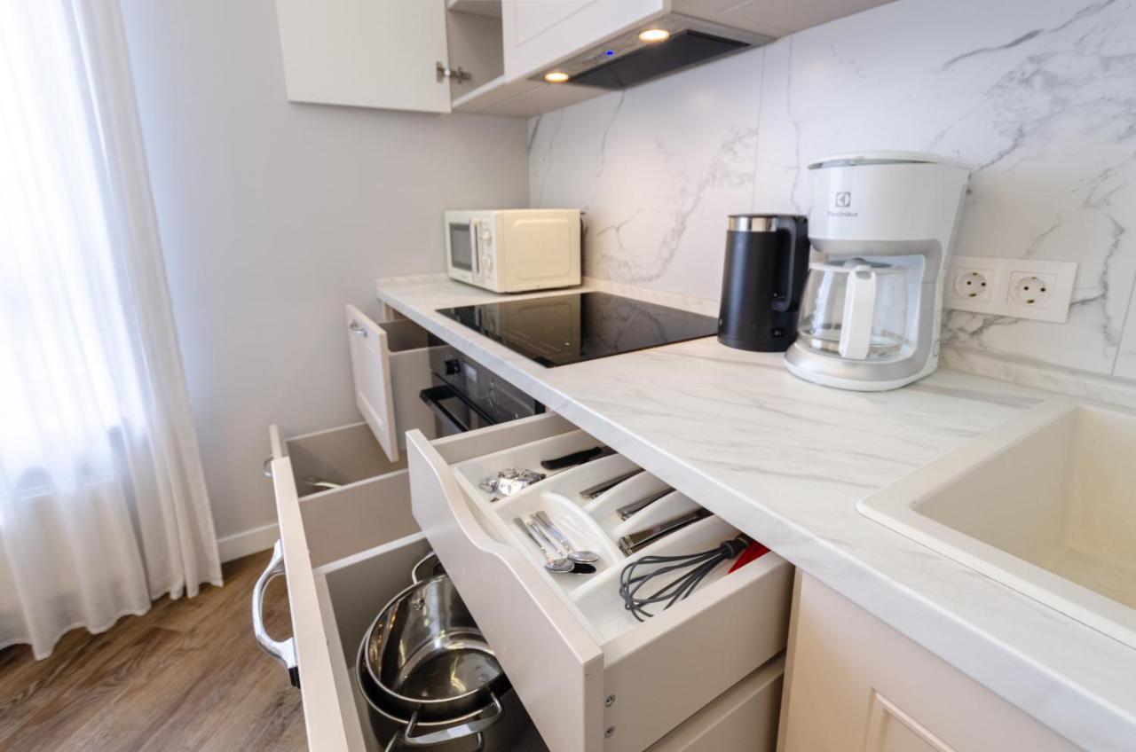 Petrovdom Ж38 In Luxury Apartments At 68 Zhylyanska Street,38 Perlyna Kiev Dış mekan fotoğraf