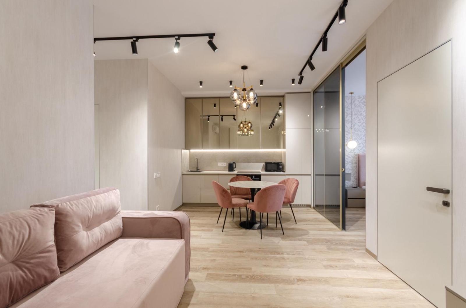 Petrovdom Ж38 In Luxury Apartments At 68 Zhylyanska Street,38 Perlyna Kiev Dış mekan fotoğraf